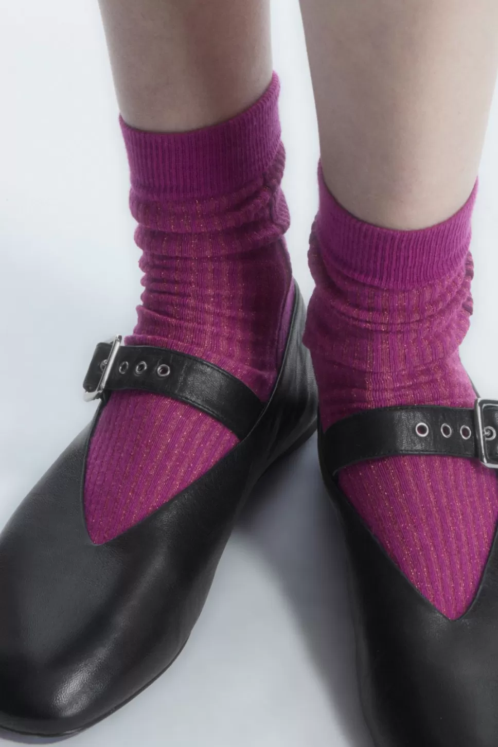 COS Zweifarbige, Gerippte Glitzersocken | Damen Socken & Strumpfhosen